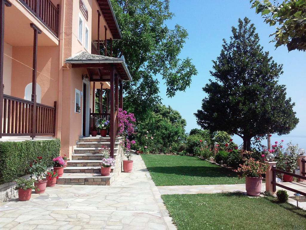 Alkmini Hotel Agios Dimitrios  Exterior photo